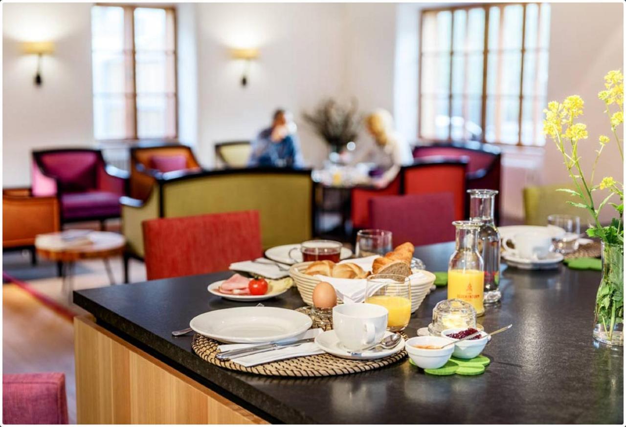 Hotel Zum Glockenturm Marktl Екстер'єр фото